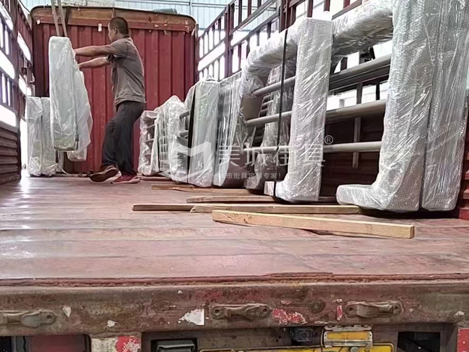 南京道路護欄發貨 南京道路護欄發貨